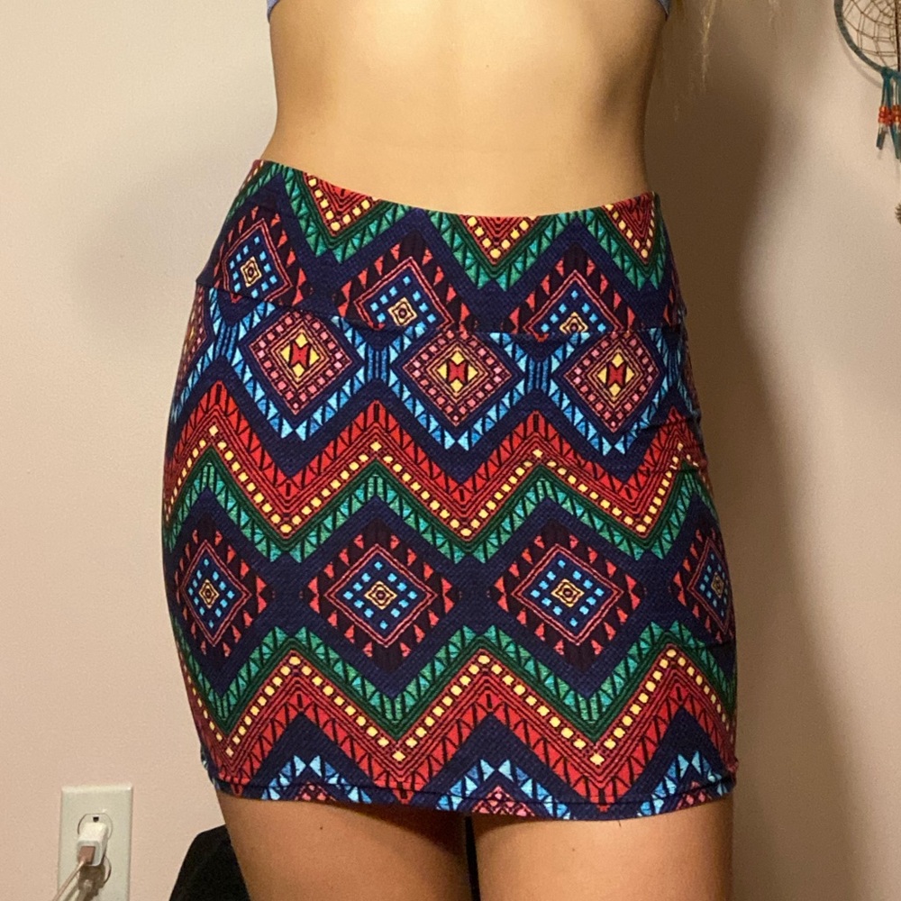 Patterned Pencil Skirt